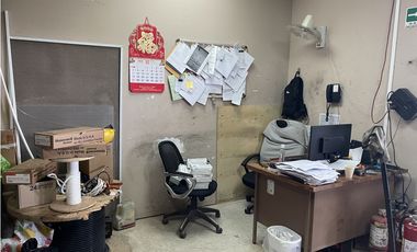 Se vende Local para uso comercial - Brisas del Golf