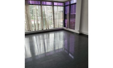 SE ALQUILA ESPACIO EN EL CORAZÓN DE CALLE 50