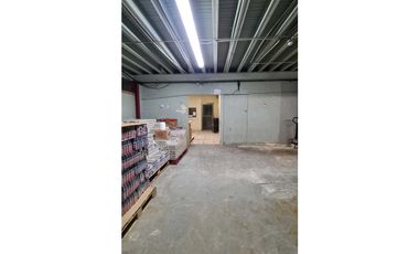 SE VENDE EDIFICO COMERCIAL EN LA CHORRERA