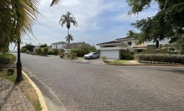 TUCAN COUNTRY CLUB ID3674