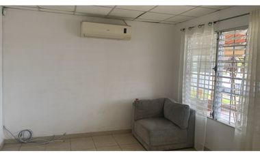Se alquila casa en La Chorrera