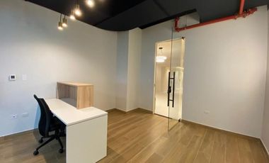 Se alquila oficina amoblada en Calle 50, Obarrio, Panama