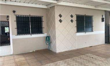 Casa unifamiliar en Colinas del Golf