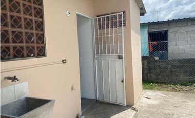 Se Vende Casa Completamente Cercada en Nuevo Tocumen