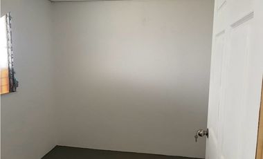 Se Vende Casa Completamente Cercada en Nuevo Tocumen