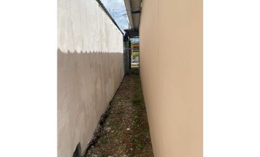 Se Vende Casa Completamente Cercada en Nuevo Tocumen