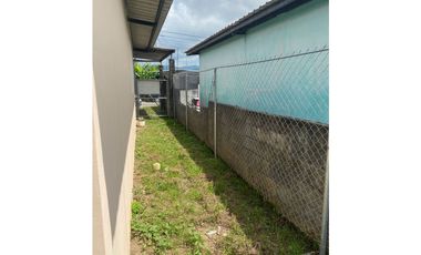 Se Vende Casa Completamente Cercada en Nuevo Tocumen