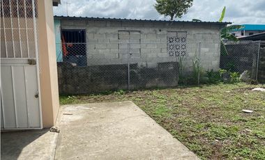 Se Vende Casa Completamente Cercada en Nuevo Tocumen