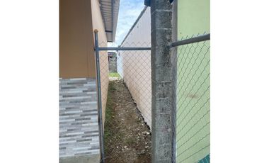 Se Vende Casa Completamente Cercada en Nuevo Tocumen