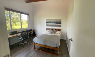 Casa amoblada en venta en Bocas del Toro .