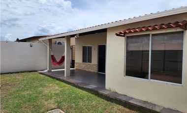 CASA EN VENTA EN ARBOLEDAS, LOS CEDROS (GS)