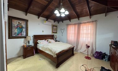 Venta casa unifamiliar villa de la fuentes 2 con garita