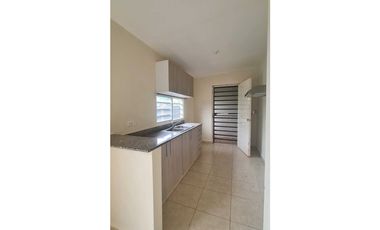 ALQUILER DE CASA EN ARBOLEDAS