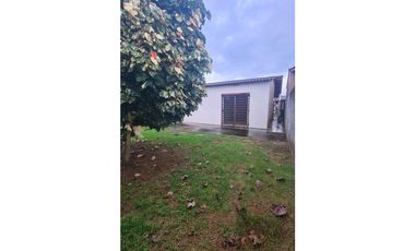 ALQUILER DE CASA EN ARBOLEDAS