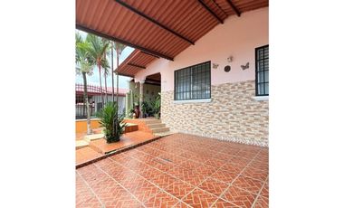 VENTA DE CASA EN BRISAS DEL GOLF (T4) XPC5-1125