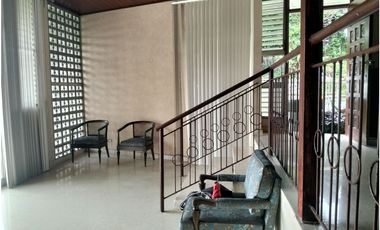 Alquiler de Casa y Lote Comercial/Commercial House & Lot for Rent