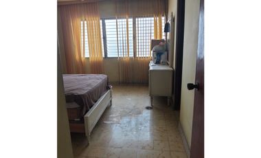 Alquiler de Casa y Lote Comercial/Commercial House & Lot for Rent