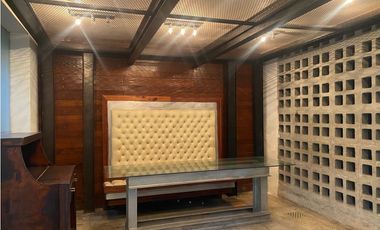 VENTA O ALQUILER DE CASA  COMERCIAL  5 NIVELES, EN CASCO VIEJO, PANAMA