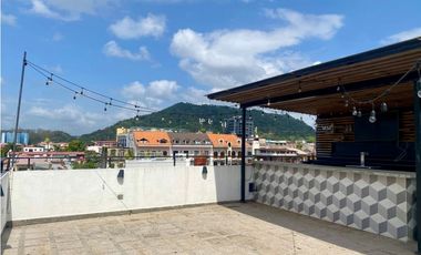 VENTA O ALQUILER DE CASA  COMERCIAL  5 NIVELES, EN CASCO VIEJO, PANAMA
