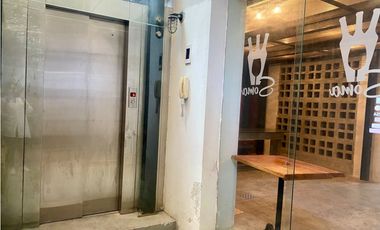 VENTA O ALQUILER DE CASA  COMERCIAL  5 NIVELES, EN CASCO VIEJO, PANAMA