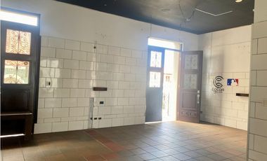 VENTA O ALQUILER DE CASA  COMERCIAL  5 NIVELES, EN CASCO VIEJO, PANAMA
