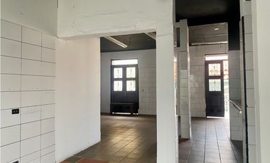 VENTA O ALQUILER DE CASA  COMERCIAL  5 NIVELES, EN CASCO VIEJO, PANAMA