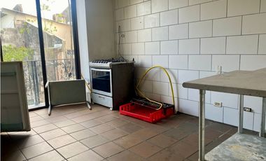 VENTA O ALQUILER DE CASA  COMERCIAL  5 NIVELES, EN CASCO VIEJO, PANAMA