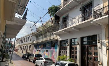 VENTA O ALQUILER DE CASA  COMERCIAL  5 NIVELES, EN CASCO VIEJO, PANAMA