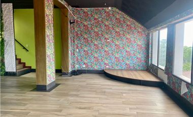 VENTA O ALQUILER DE CASA  COMERCIAL  5 NIVELES, EN CASCO VIEJO, PANAMA