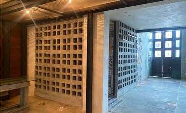 VENTA O ALQUILER DE CASA  COMERCIAL  5 NIVELES, EN CASCO VIEJO, PANAMA