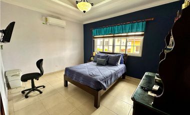 Se vende casa en Rainforest, Las Huacas