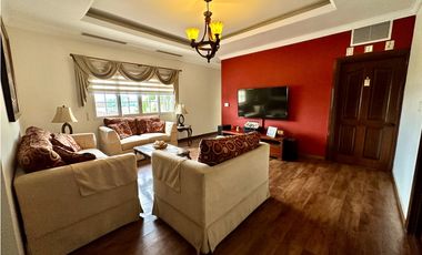Se vende casa en Rainforest, Las Huacas