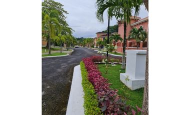 Venta de Casa Unifamiliar en Clayton Panama
