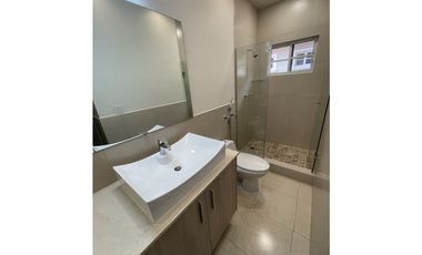 VENTA DE CASA EN COSTA DEL ESTE - D.G.
