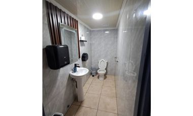 Excelente ubicación casa en esquina habilitada para restaurante