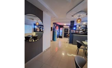 Excelente ubicación casa en esquina habilitada para restaurante