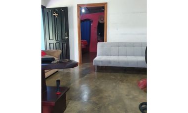 Venta de casa con establos en Las Lomas David
