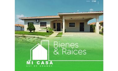 Se Vende Casa En Paseo Del Rio Penonomé Código C160
