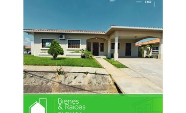 Se Vende Casa En Paseo Del Rio Penonomé Código C160