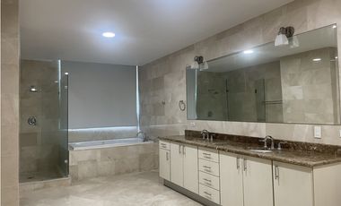 Alquiler de Apartamento Punta Paitilla en PH Miradores de la Bahía