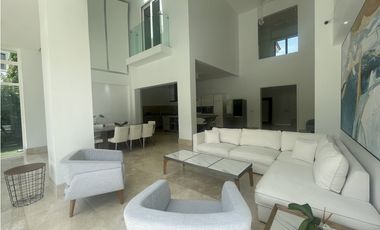VENTA DE CASA FAIRWAY ESTATES SANTA MARIA