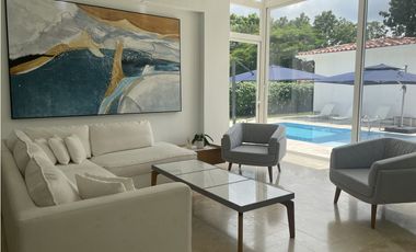 VENTA DE CASA FAIRWAY ESTATES SANTA MARIA