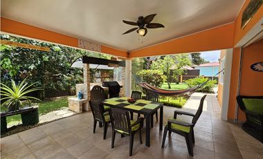 Casa de Playa en Venta en San Marino Oceanfront, Portobelo, Colón