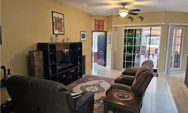 Casa de Playa en Venta en San Marino Oceanfront, Portobelo, Colón