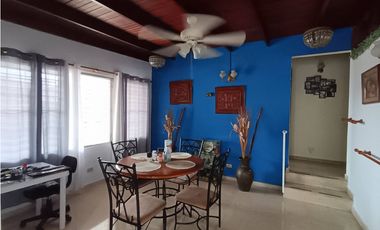 Se vende casa en Altos de Betania