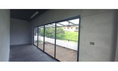 VENTA DE CASA EN ALTOS DE SANTA MARA -TUMBA MUERTO- 3 NIVELES