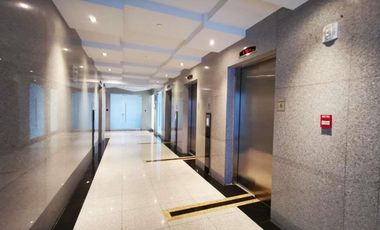 Venta de oficinas en remate en Obarrio, Panamá RB