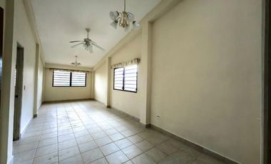 Venta de casa en Altos de Cerro Azul, Panamá RB