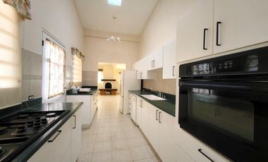 Venta de casa en Altos de Cerro Azul, Panamá RB