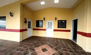 Venta de casa en Altos de Cerro Azul, Panamá RB